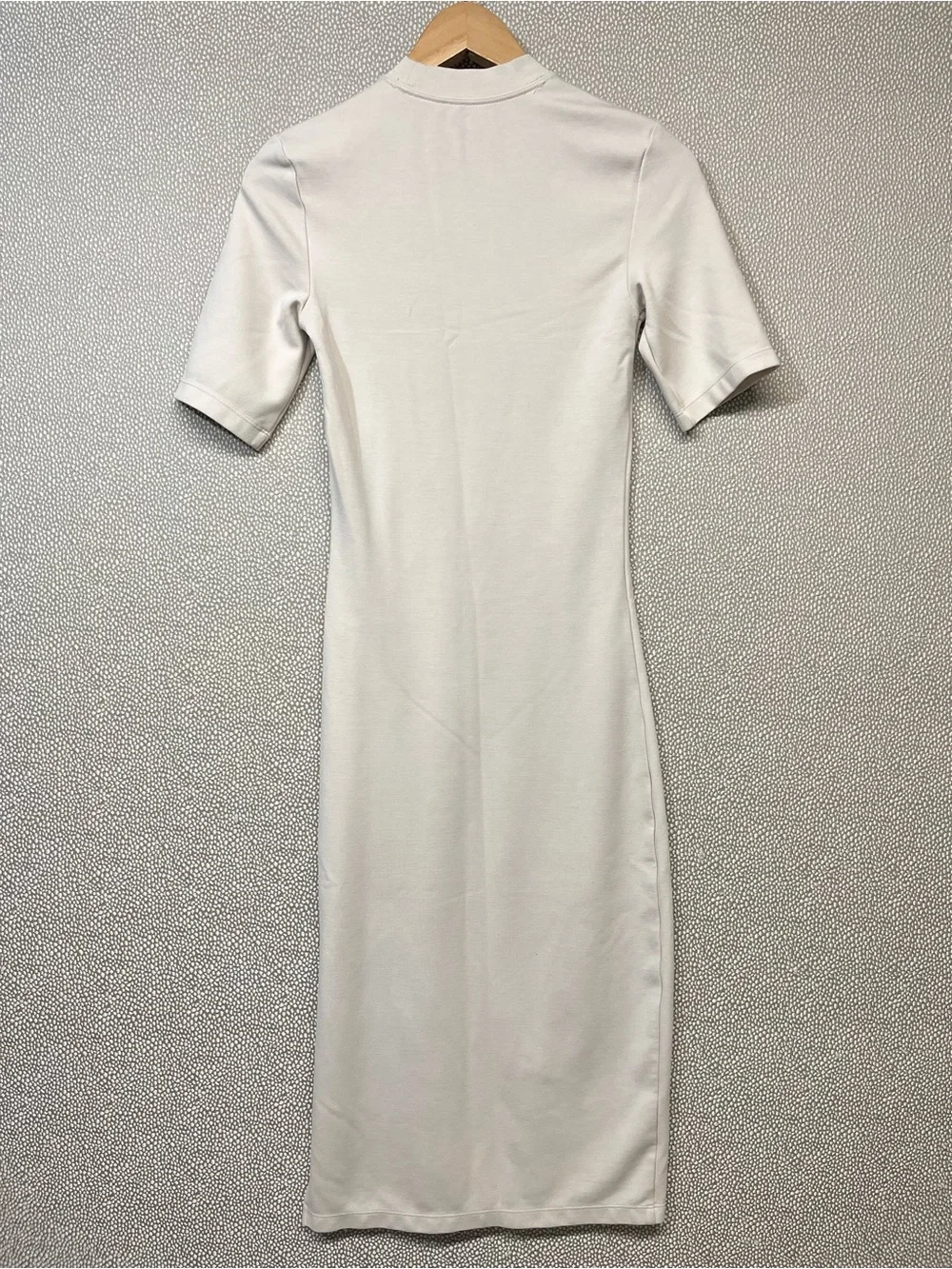 XS Nike Women's Cream/Oatmeal Short-Sleeve Midi Bodycon Dress